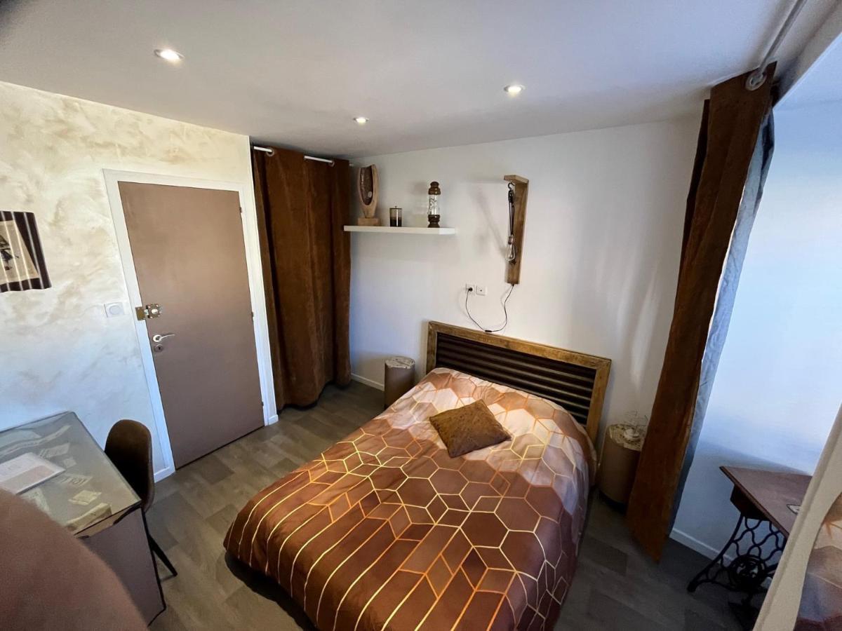 Chambres D'Hotes A La Forge Du Coglais La Selle-en-Cogles Esterno foto