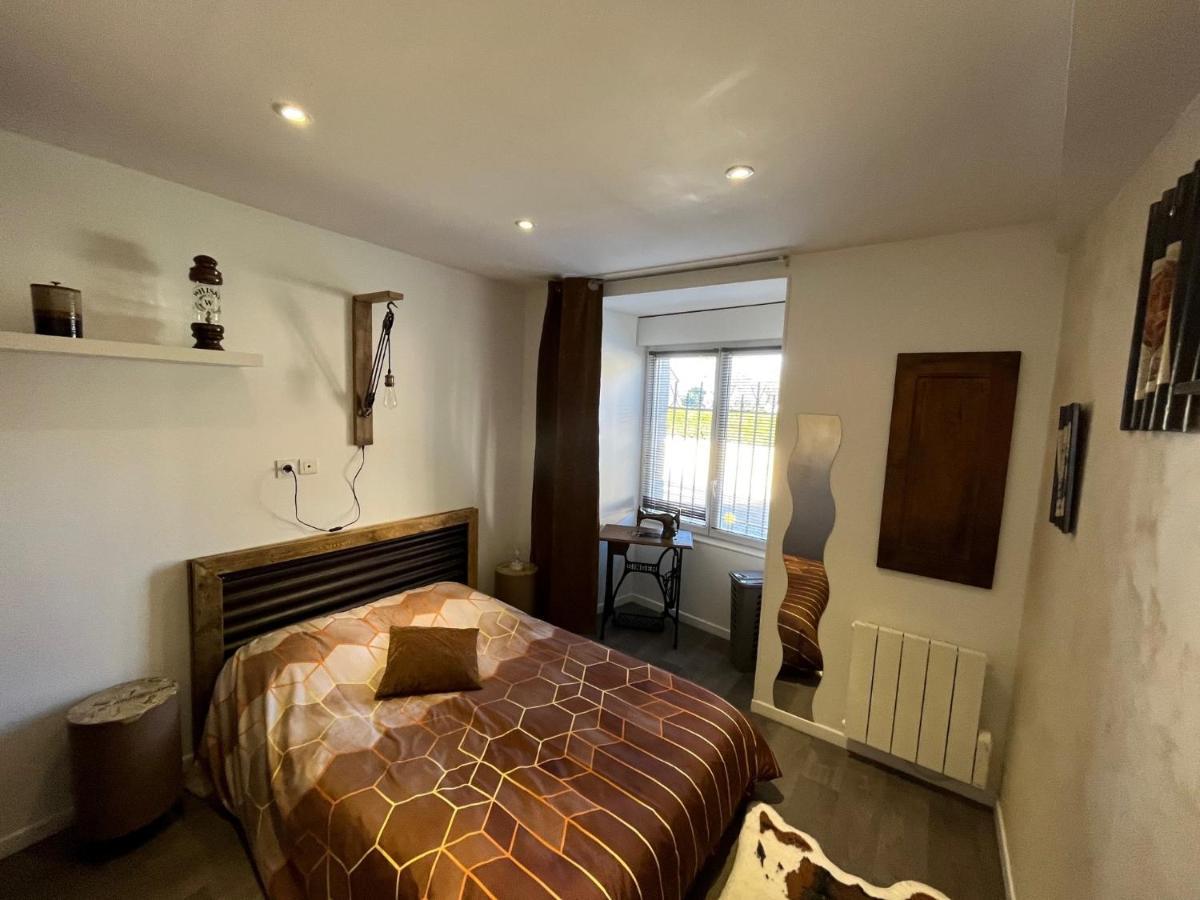 Chambres D'Hotes A La Forge Du Coglais La Selle-en-Cogles Esterno foto
