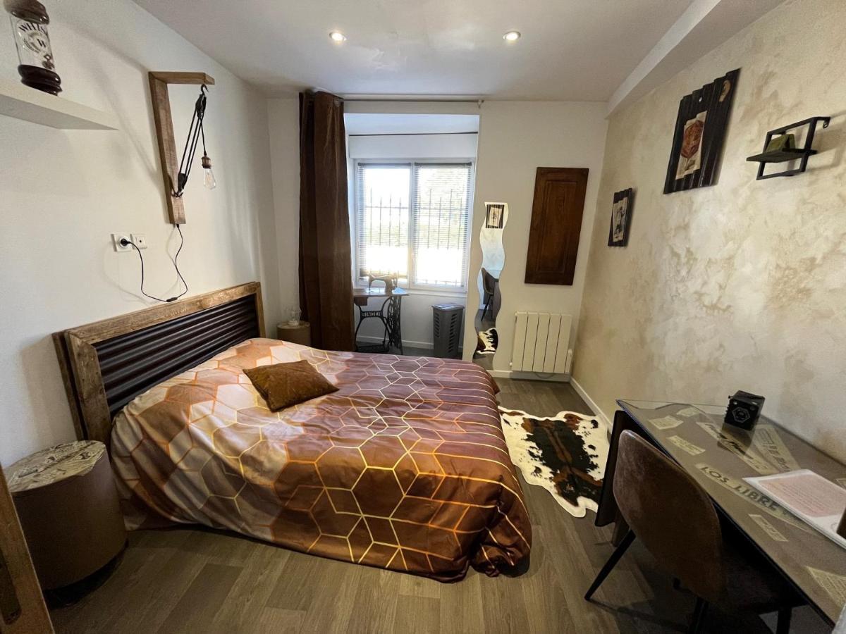 Chambres D'Hotes A La Forge Du Coglais La Selle-en-Cogles Esterno foto